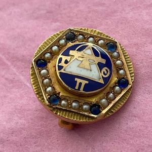 Fabulous little gold and seed pearls and sapphire pin